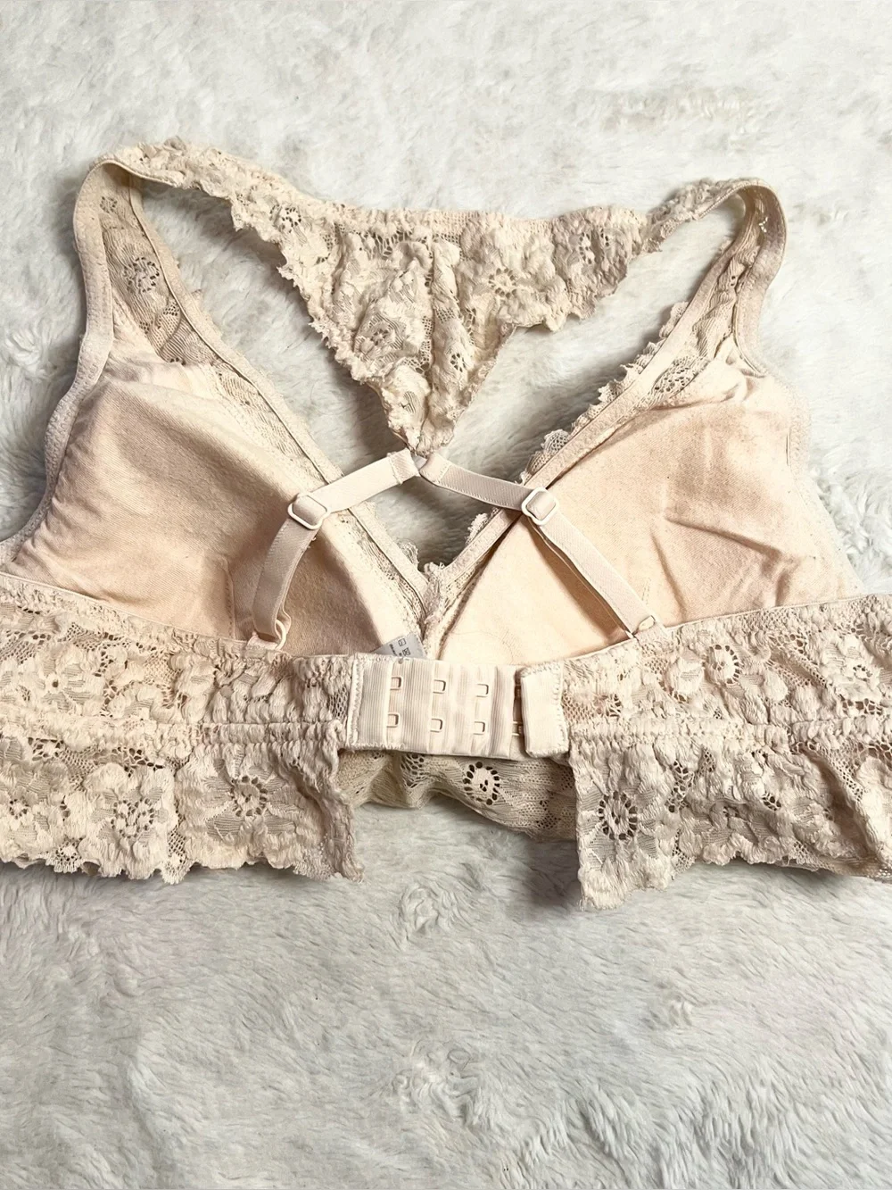 Cream Floral Lace Racerback Bralette Size Medium Wireless Comfort Bra
